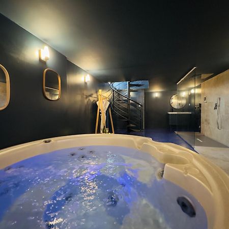 Mieuxqualhotel Jacuzzi Privatif La Parenthese بوردو المظهر الخارجي الصورة