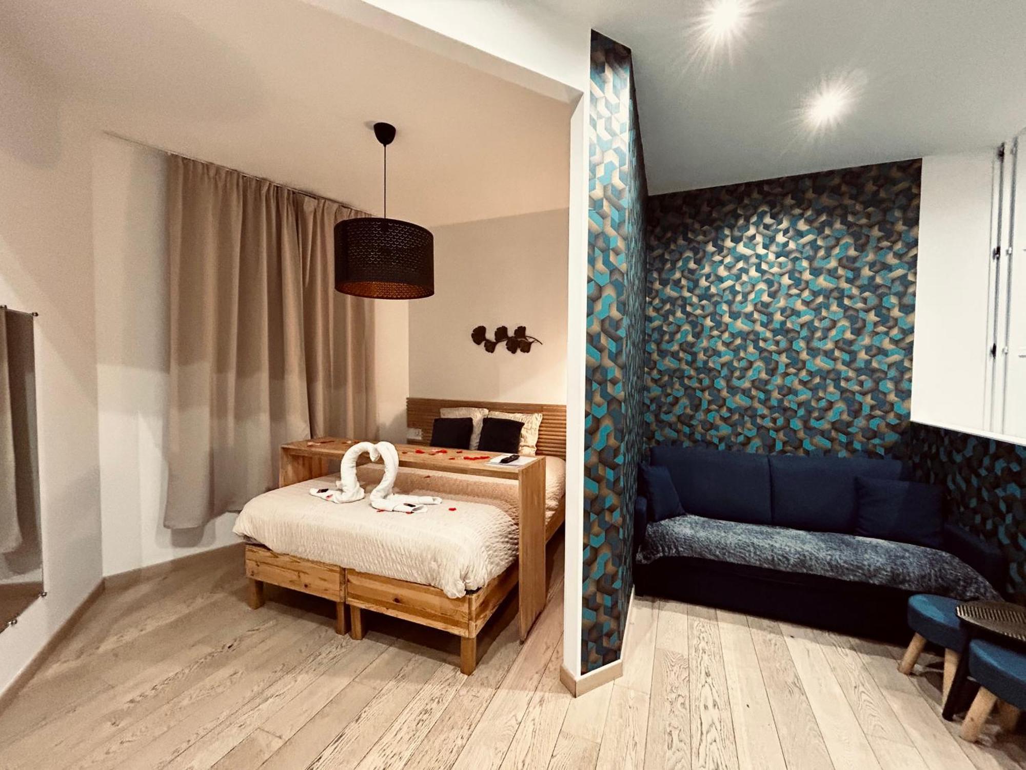 Mieuxqualhotel Jacuzzi Privatif La Parenthese بوردو المظهر الخارجي الصورة