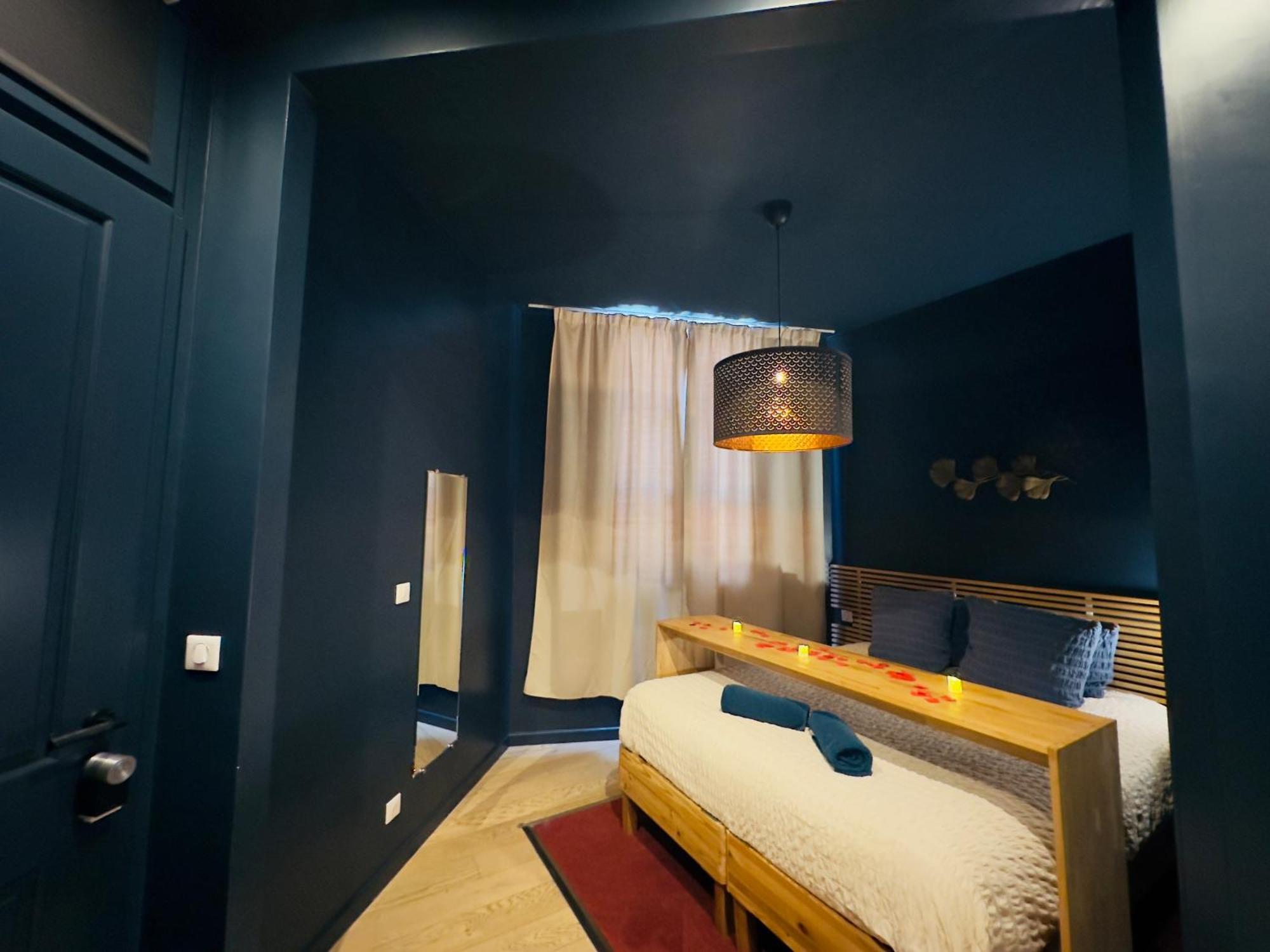 Mieuxqualhotel Jacuzzi Privatif La Parenthese بوردو المظهر الخارجي الصورة